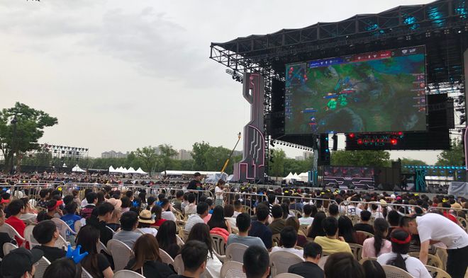 高层不干预 高层不干预